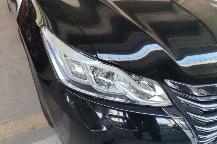 Used Toyota Crown 2015 2.5L Smart Edition
