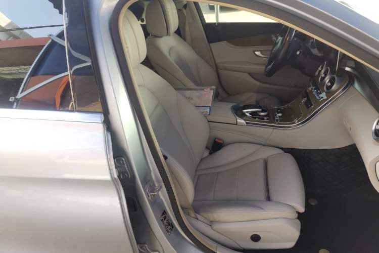 Used Mercedes-Benz C-Class 2015 C 200 L