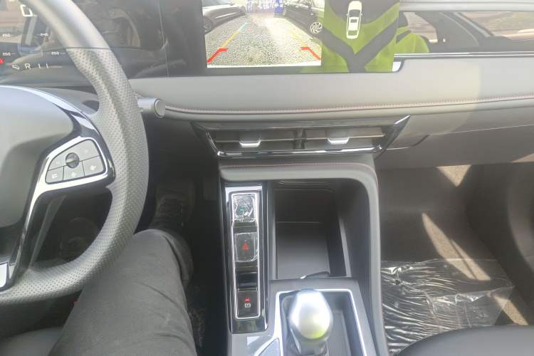 Used Roewe i5 2026 Model 1.5L CVT Luxury Edition
