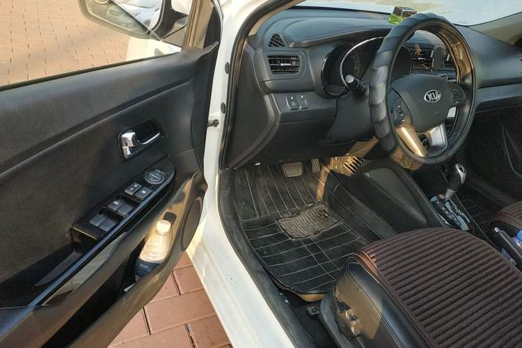 Used Kia K2 2012 Sedan 1.6L Automatic Transmission Premium Commemorative Edition