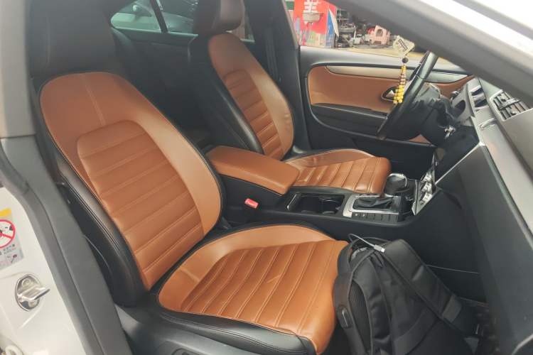 Used Volkswagen FAW-Volkswagen CC 2015 2.0 TSI Luxury Model
