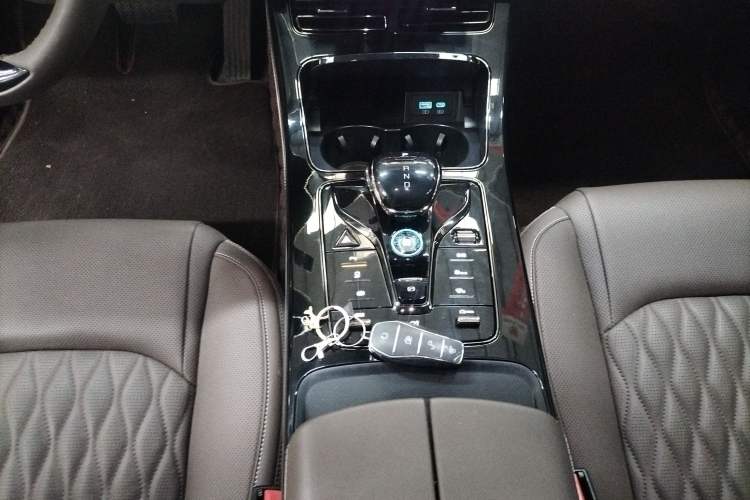 Used BYD Han 2023 EV Champion Edition 605KM Front-Drive Premium Model