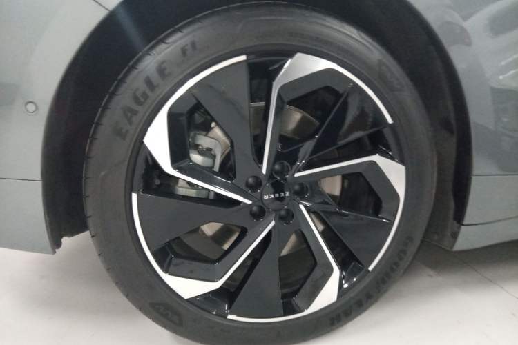 Used Zeekr 001 2024 WE Edition 100 kWh Rear-Drive