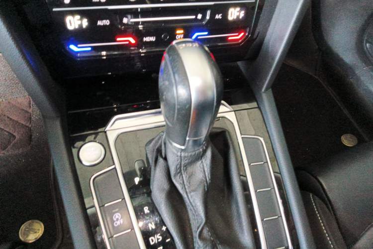 Used Volkswagen Magotan 2020 330TSI DSG Leading Model
