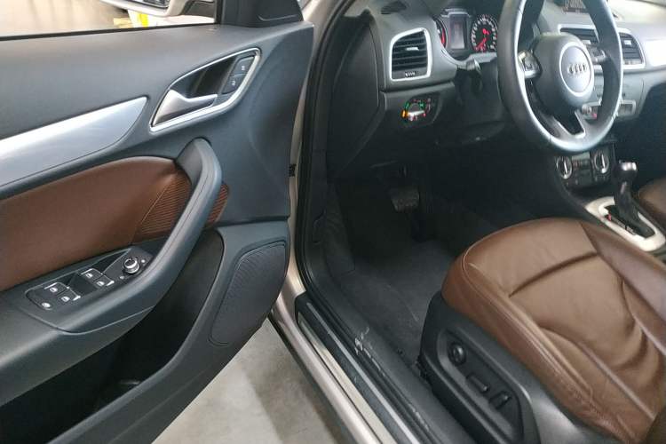 Used Audi Q3 2015 35 TFSI quattro Technology Edition
