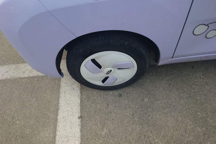 Used Chery QQ Ice Cream 2023 120km Ice Cream-Type Lithium Iron Phosphate