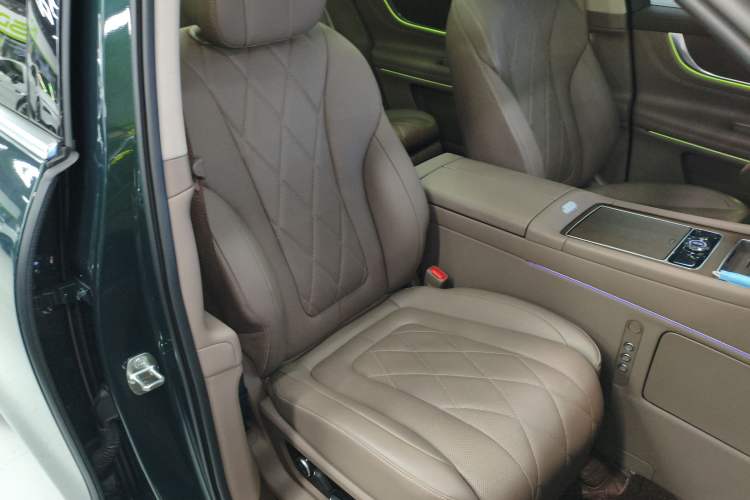 Used Hima AITO M9 2024 All-Electric Ultra Version 100 kWh 5-Seater Model