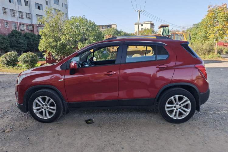 Used Chevrolet Trax 2016 1.4T Manual Two-Wheel Drive Comfort Version with Sunroof
