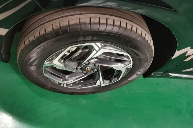 Used Hongqi HS3 2023 1.5T Two-Wheel Drive Shanwei Edition
