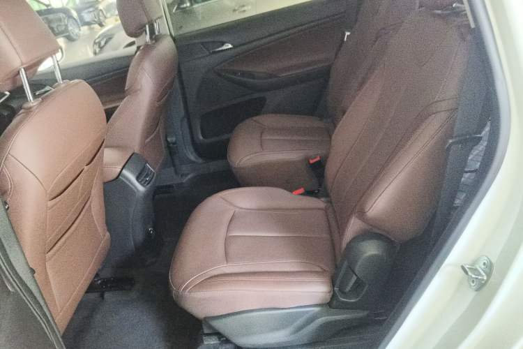 Used Buick GL6 2019 18T 6-Seater Connected Luxury Version China VI Standard
