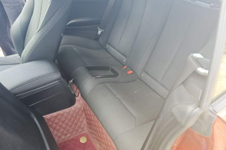 Used BMW 2 Series (Import) 2018 220i Convertible Coupe Sports Design Package