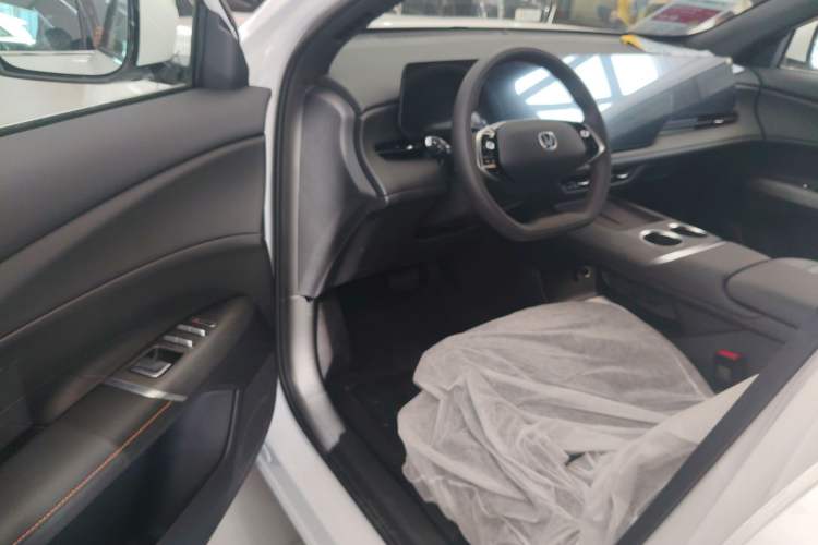 Used Changan CS75 PLUS 2025 Model, 4th Generation 1.5T New Blue Whale Smart Excellence Version
