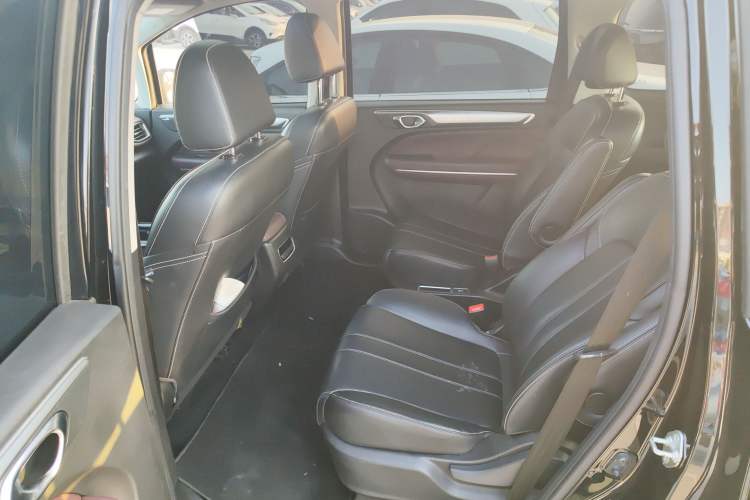 Used GAC Trumpchi M6 2023 PRO 270T DCT Luxury Edition
