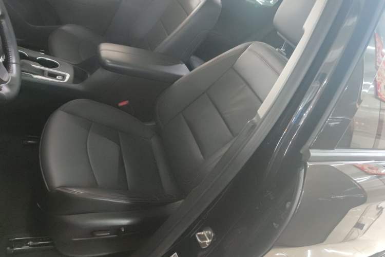 Used Chevrolet Equinox 2019 Redline 550T Automatic All-Wheel-Drive RS Model China VI Standard
