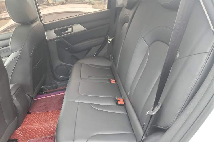 Used Haval H2 2018 Chuanxiang Edition Red Badge 1.5T Manual Two-Wheel Drive Fashionable Model