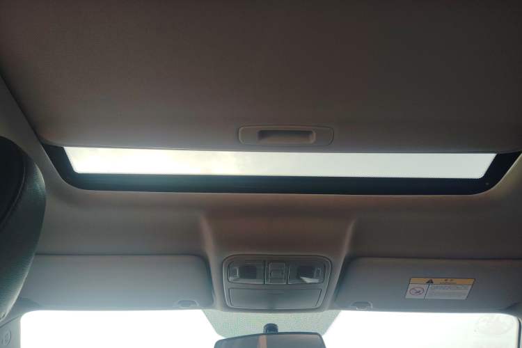 Used Changan CS75 2016 1.8T Automatic Elite Model China V Standard
