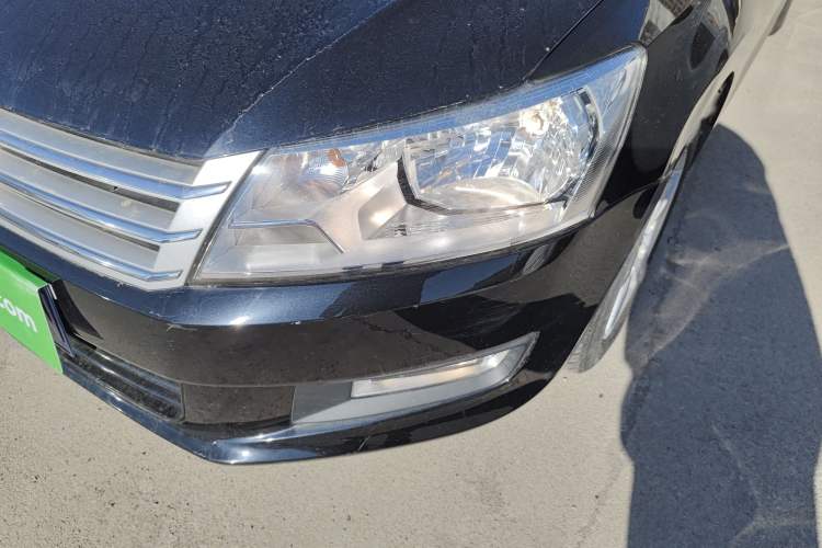 Used Volkswagen Santana 2015 1.6L Manual Comfort Edition
