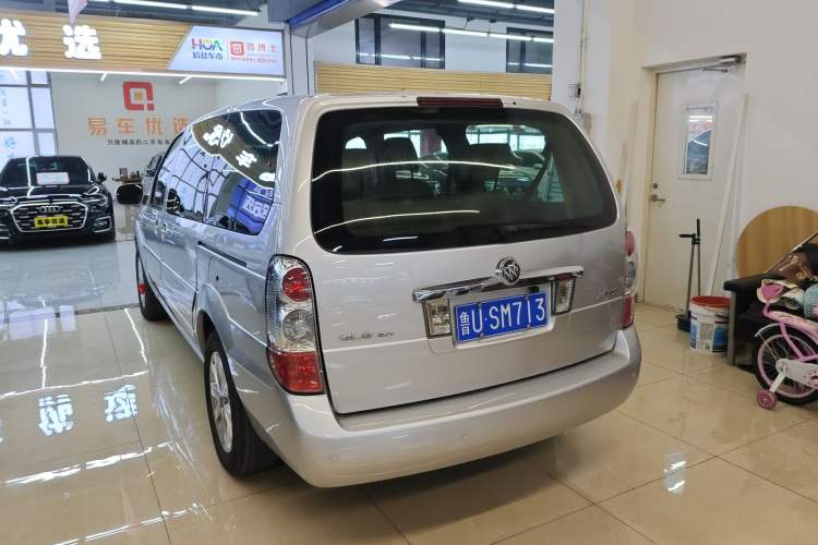 Used Buick GL8 2014 2.4L Classic Edition