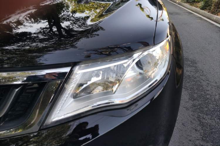 Used Geely Auto Emgrand X7 Sport 2016 2.0L Manual Smart Connect Version