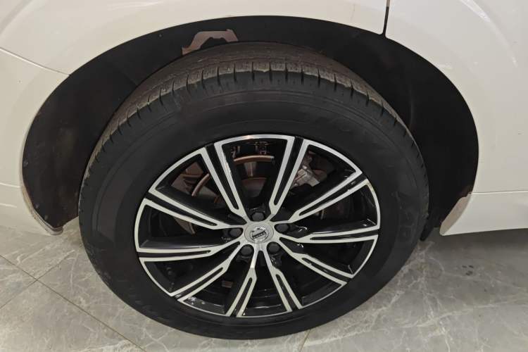 Used Volvo XC60 2021 T5 4x4 Smart Luxury Edition