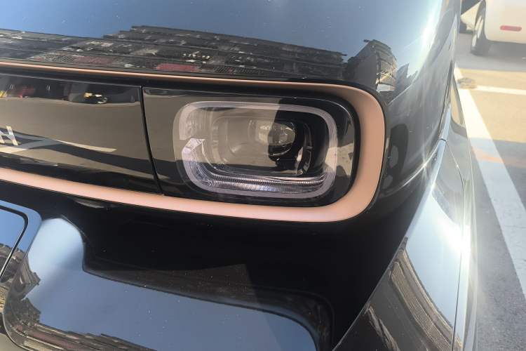 Used Baojun KiWi EV 2022 Artist Lite Edition Ternary Lithium