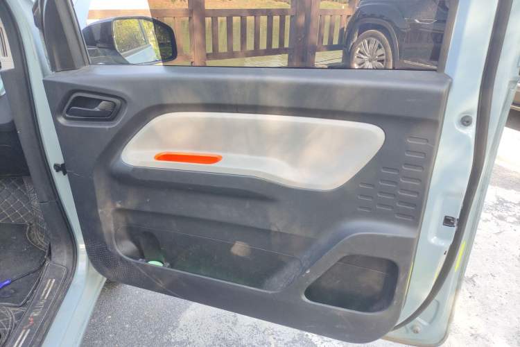 Used Wuling Hongguang MINIEV 2022 Easy Version Lithium Iron Phosphate
