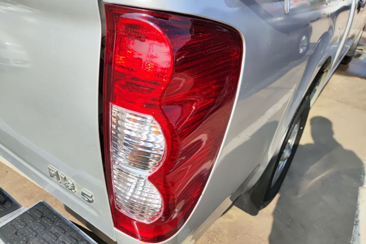 Used Great Wall Wingle 5 2023 "Dry Meal" Version 1.5T Gasoline Two-Wheel-Drive Advanced Large Double
