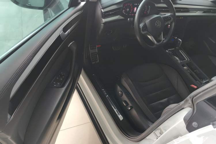 Used Volkswagen FAW-Volkswagen CC 2021 Estate Car 380TSI Vizion Edition
