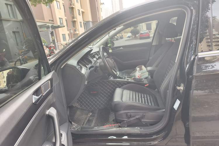 Used Volkswagen Magotan 2020 330TSI DSG Leading Model