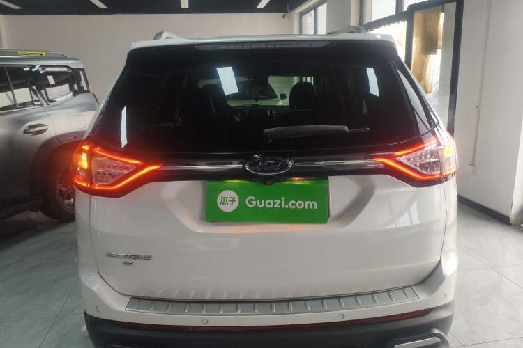 Used Ford Edge 2016 EcoBoost 245 Two-Wheel-Drive Titanium 7-Seater
