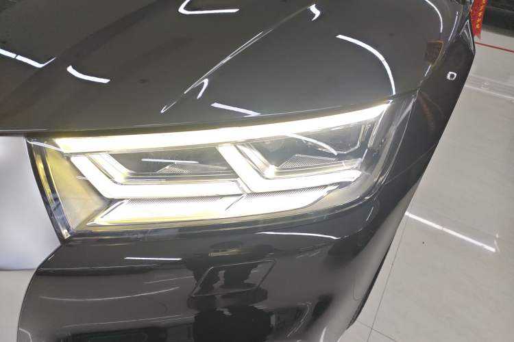 Used Audi Q5L 2020 45 TFSI Prestige Fashion Model
