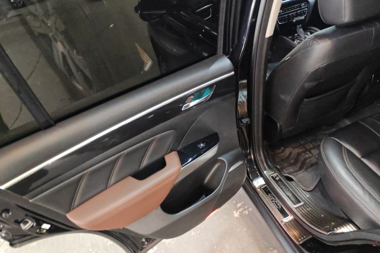 Used GAC Trumpchi GS7 2017 320T Four-Wheel Drive Luxury Smart Connectivity Model
