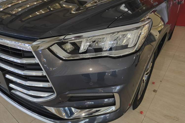 Used BYD Song Pro 2019 1.5T Automatic Luxury Model
