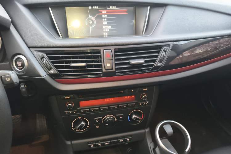 Used BMW X1 2015 sDrive18i Fashion Upgrade Edition