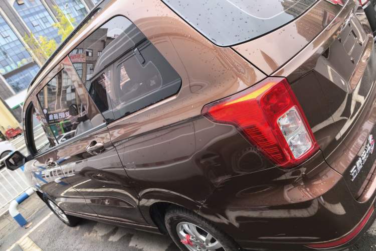 Used Wuling Hongguang 2019 1.5L S Standard Version China VI LAR
