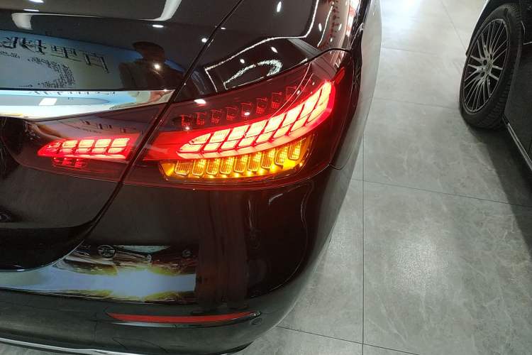 Used Mercedes-Benz E-Class 2023 E 260 L
