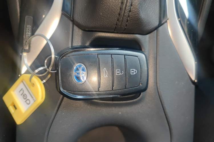 Used Toyota Corolla 2023 1.8L Smart Electric Hybrid Dual-Motor Elite Edition
