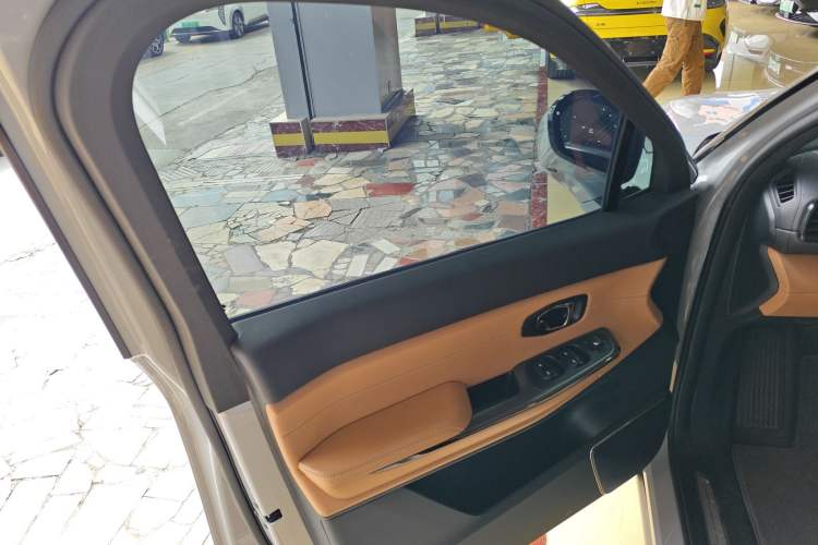 Used Nio ES8 2020 580 km Range Six-Seater Version
