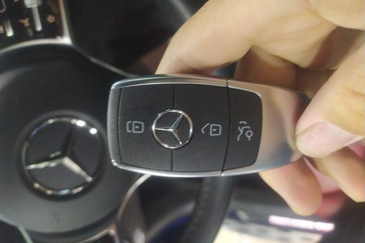 Used Mercedes-Benz GLC 2020 Facelift GLC 300 L 4MATIC Dynamic Edition
