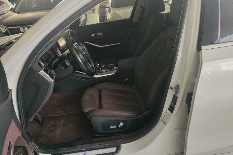 Used BMW 3 Series 2021 Second Facelift 325Li M Sport Package