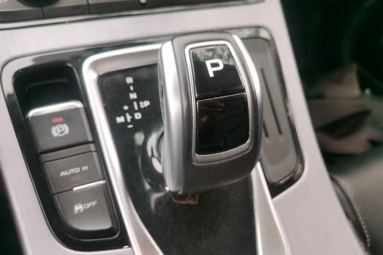 Used Geely Auto Emgrand X7 Sport 2021 Million Edition 1.8TD DCT Two-Wheel Drive Comfort Model