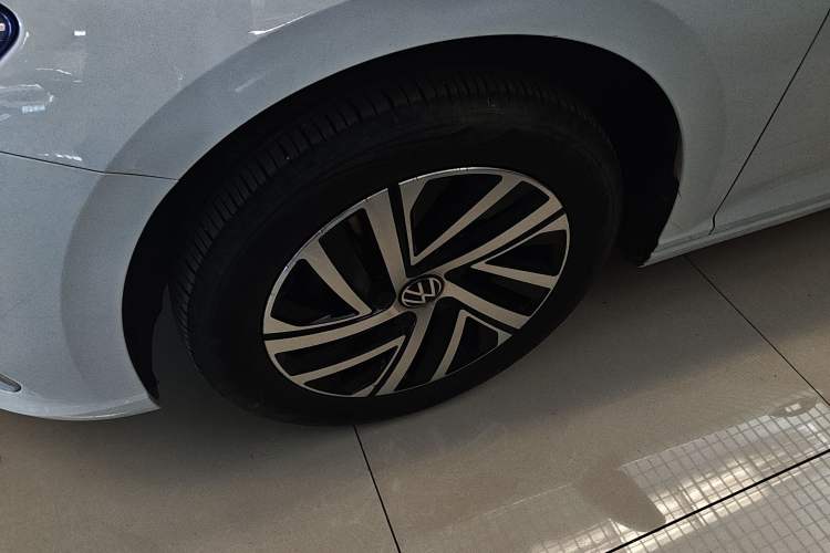 Used Volkswagen Lavida 2023 300TSI DSG Full-Comfort Edition
