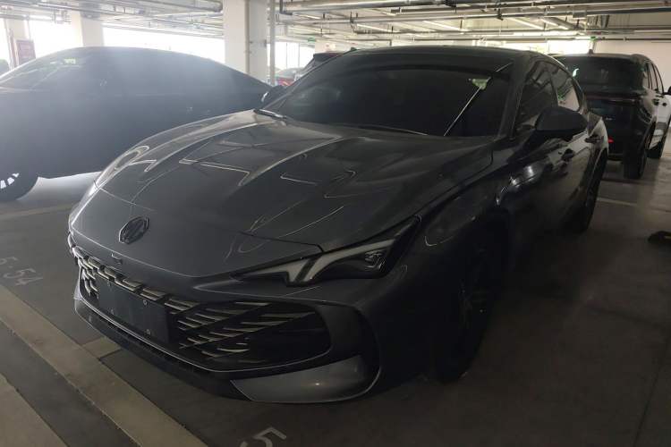 Used MG 7 2023 1.5T DCT Luxurious Supreme Edition