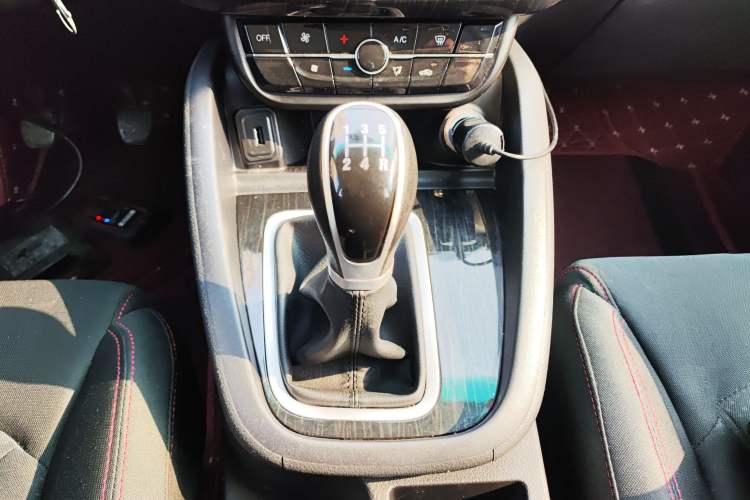 Used SWM X7 2020 2.0L Manual Champion Edition 7 Seats