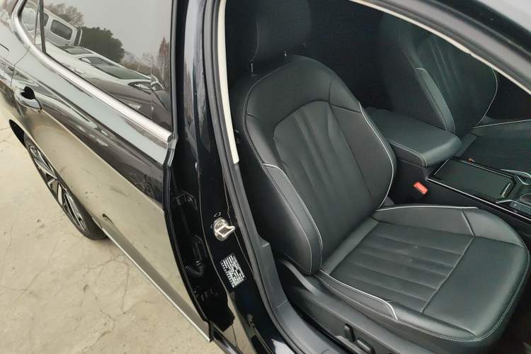 Used Volkswagen Passat 2023 Revised 330TSI Elite Edition
