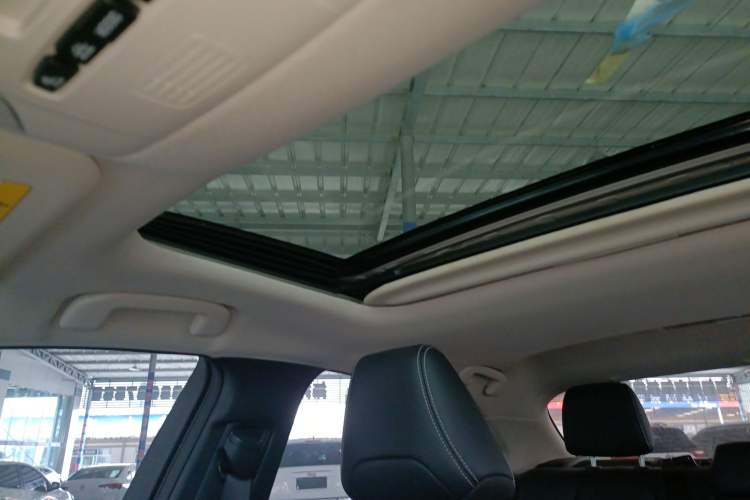 Used Toyota Corolla 2021 1.2T S-CVT Luxury Edition