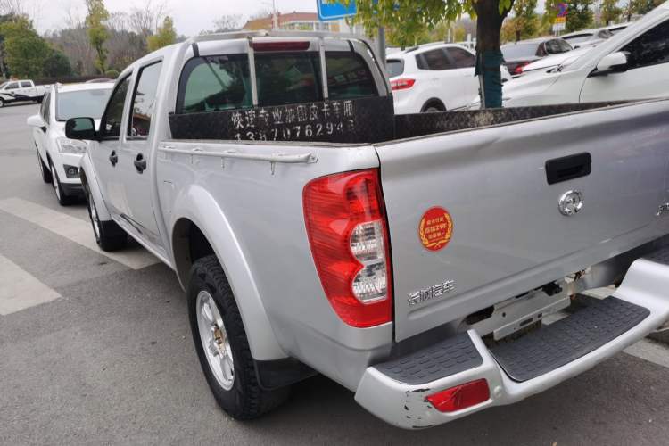 Used Great Wall Wingle 5 2017 2.0T European-spec Diesel Two-Wheel-Drive Entry-Level Big Double-Cab GW4D20D