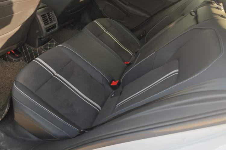 Used Volkswagen Golf 2023 280TSI DSG R-Line Lite
