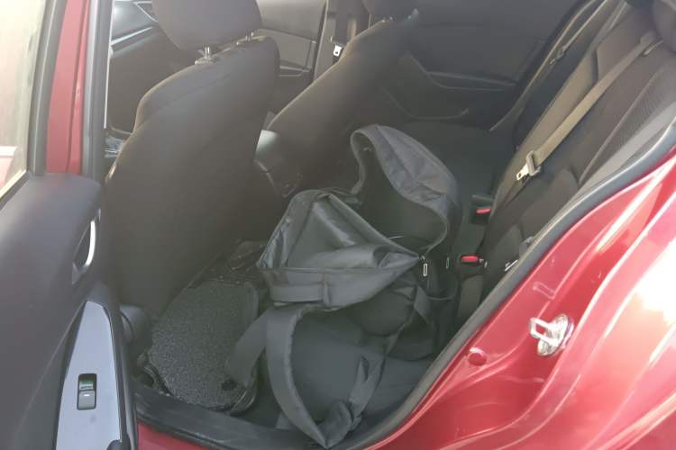 Used Mazda Mazda 3 Axela 2017 Hatchback 1.5L Automatic Luxury Model Emission Standard China V
