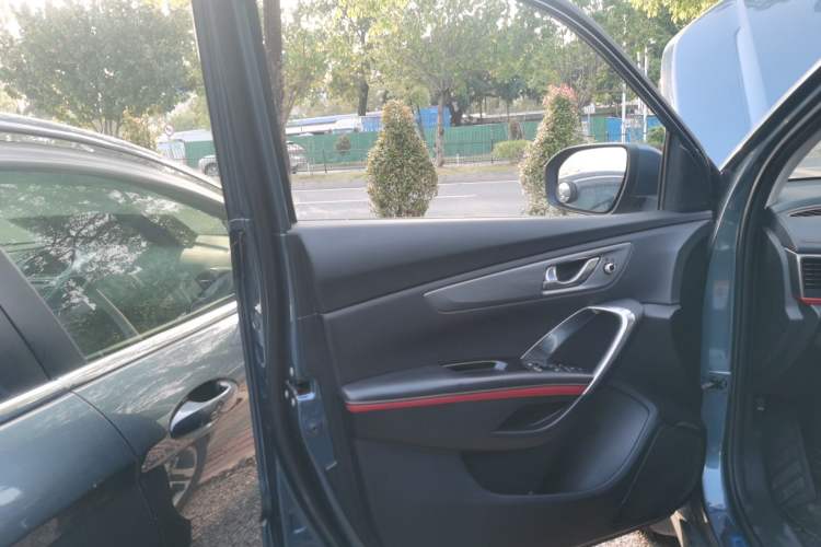 Used Changan CS55 2017 1.5T Automatic Colorful Edition
